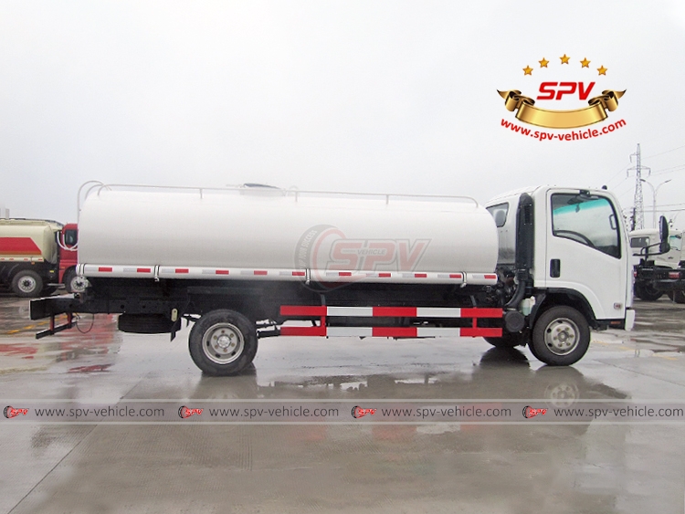 Water Tanker Truck ISUZU - RS Water Tanker Truck ISUZU - RS
